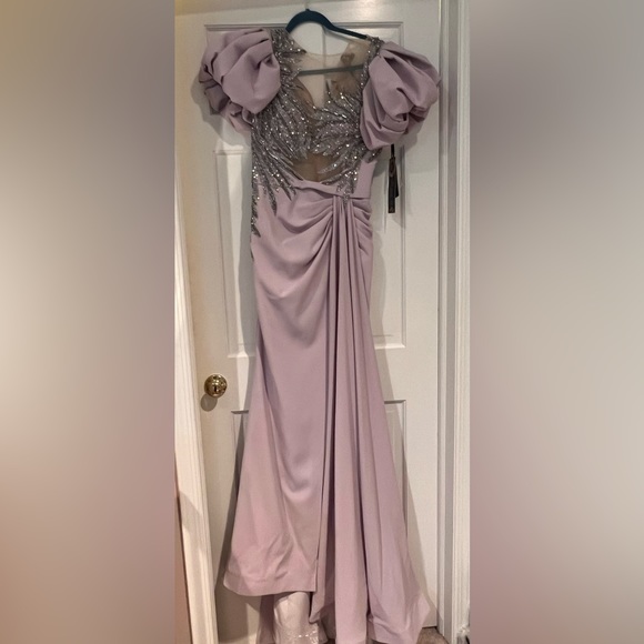 Dresses & Skirts - Evening dress